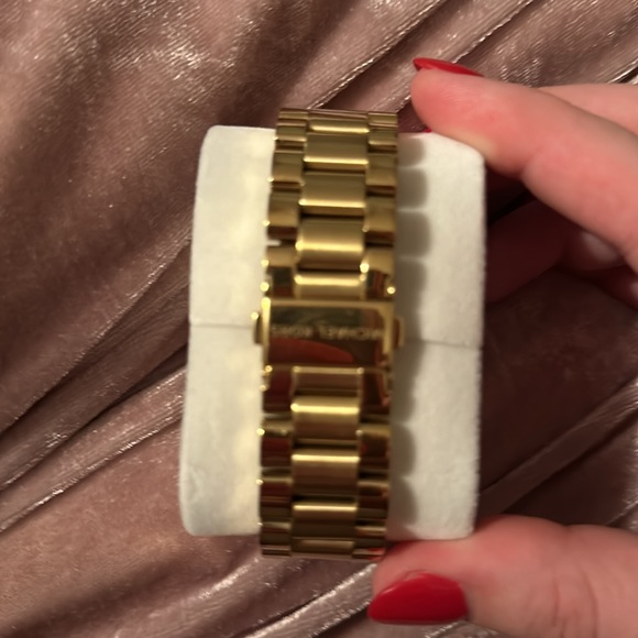 Men’s Watch - Picture 2 of 2